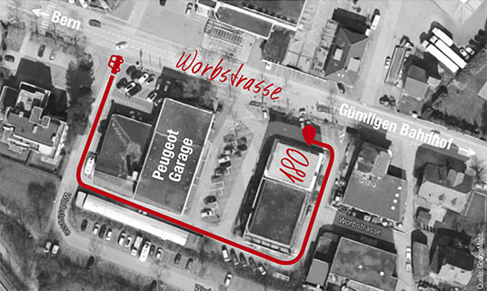 Mit dem Auto: Die rote Linie zeigt den Anfahrtsweg von der Worbstrasse aus.<br><br /><br /><br /><br /><br />
Mit den ffentlichen Verkehrsmitteln: Entfernung von der Tramstation Melchenbhl (Linie 6) 280 m <br>oder 4 min zu Fuss. Vom Bahnhof Gmligen 350 m oder 5 min zu Fuss. <br><br> Entfernung zum nchsten Flughafen (Bern / Belp) betrgt: <br>Mit dem Auto 13 km oder 20 min.  <br> Mit den ffentlichen Verkehrsmitteln je nach ausgewhlter Verbindung zwischen 45 min und 1h 10 min.